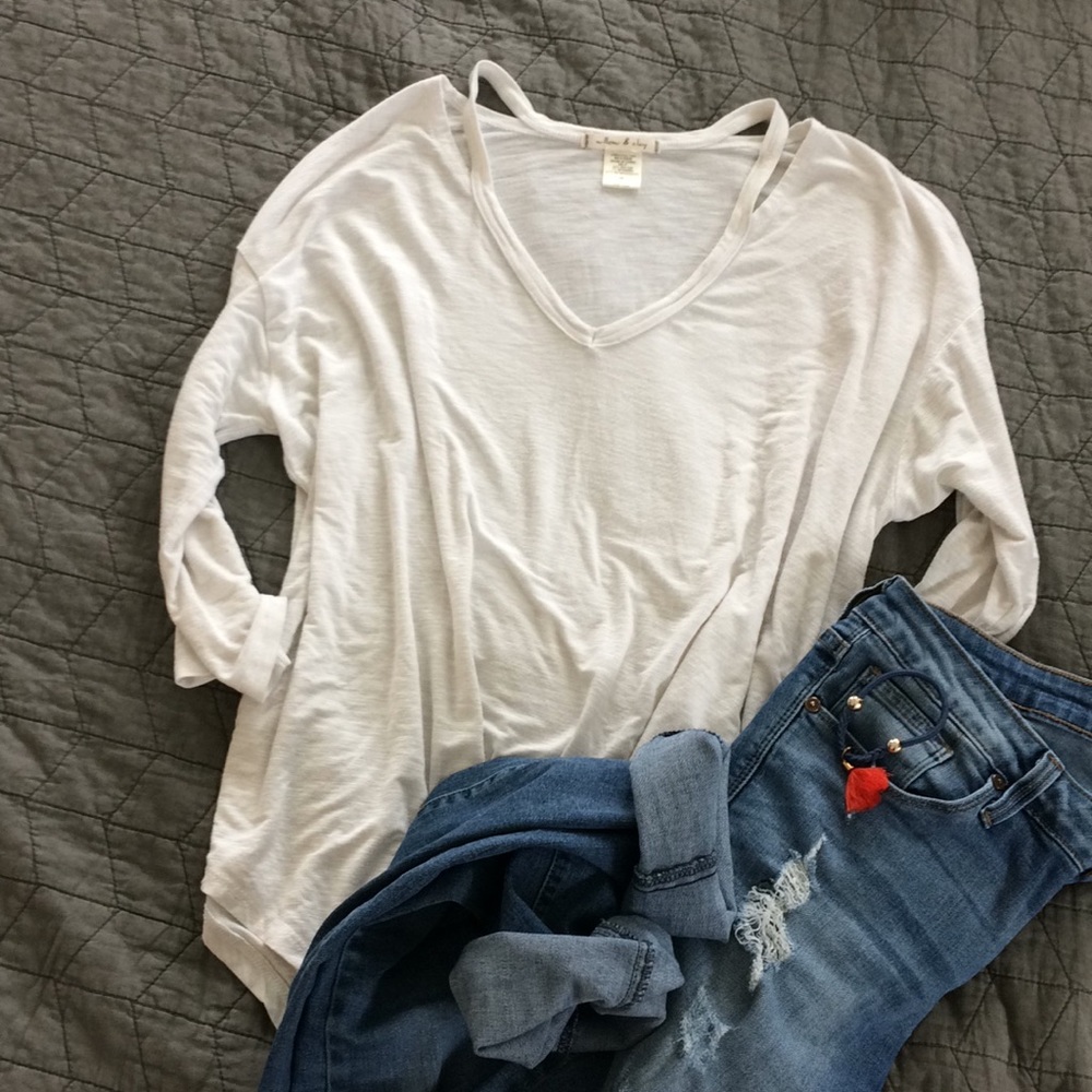 Willow & clay cut out neck top white M